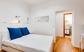 Lovely And Modern Nest Near The Colosseum